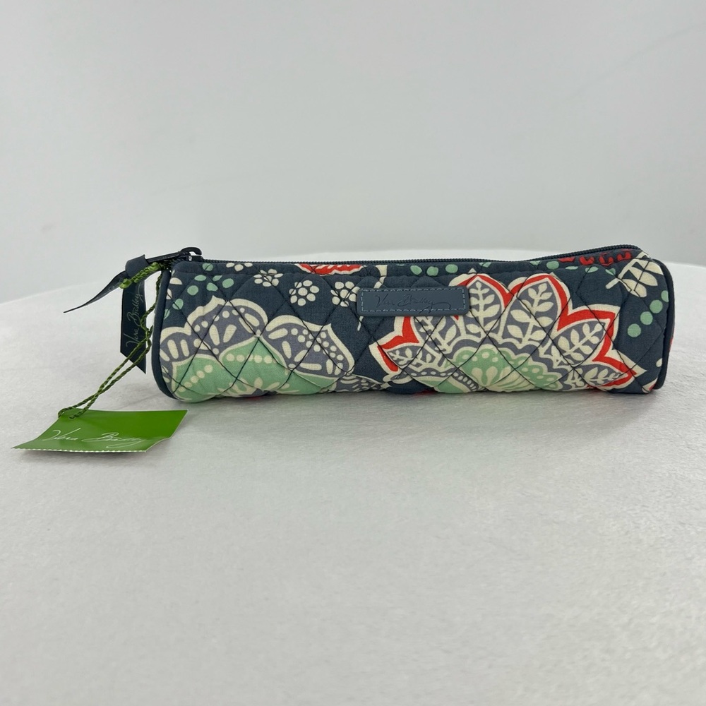 NWT Vera Bradley Nomadic Floral Cosmetic Bag